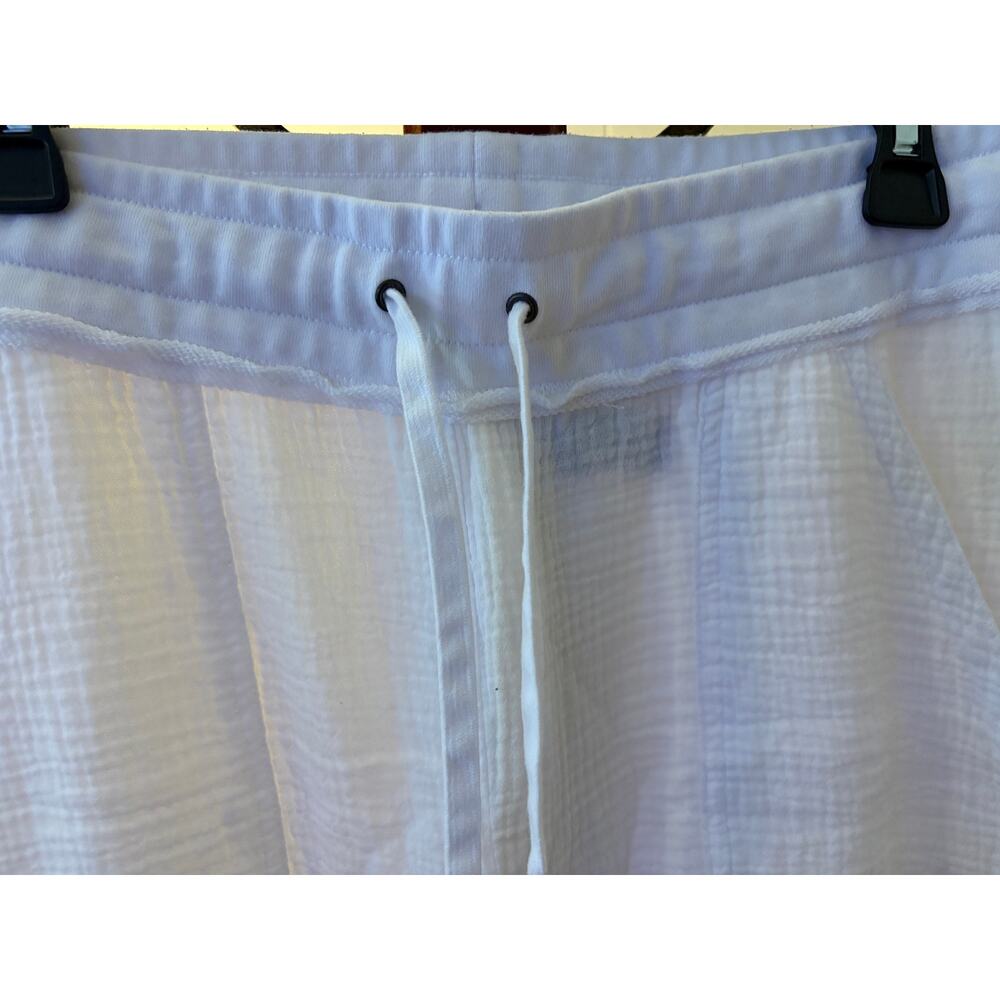 White Magellan Relaxed Fit Cotton Pants Sz Medium NWOT - Picture 2 of 8